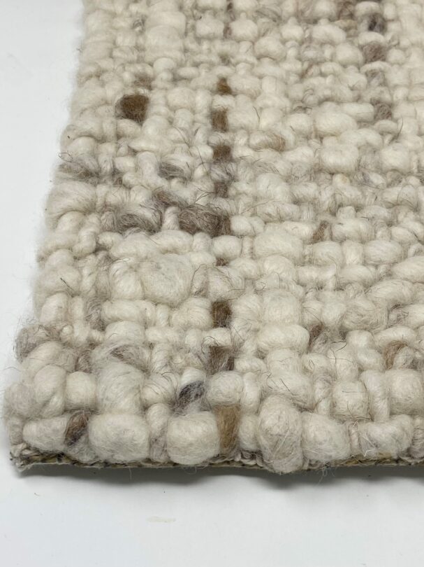 WE-601: Hand-knotted wool rug