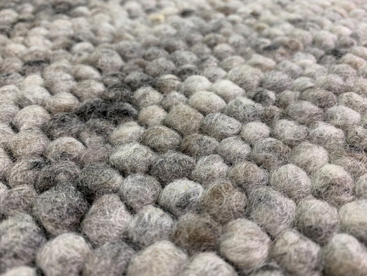 Beat-B: High-end wool rug - hand-knotted / 45 colors available