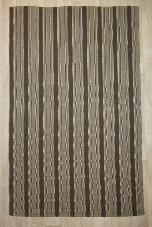 Flat striped wool rug - hand knotted