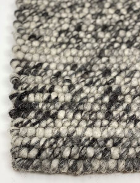 CO-301: Hand-knotted wool rug