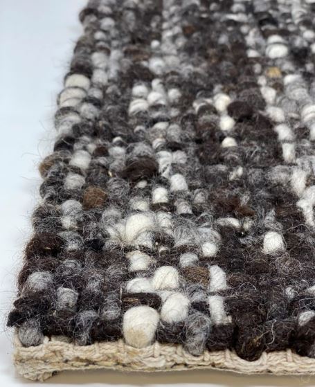 WE-401 : Tapis en laine noué main
