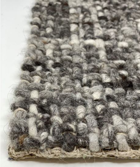 WE-201: Hand-knotted wool rug