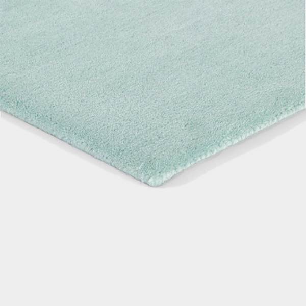 ES-8750: Tufted wool rug