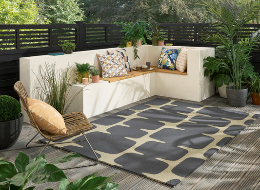 LL-805: Indoor / outdoor carpet