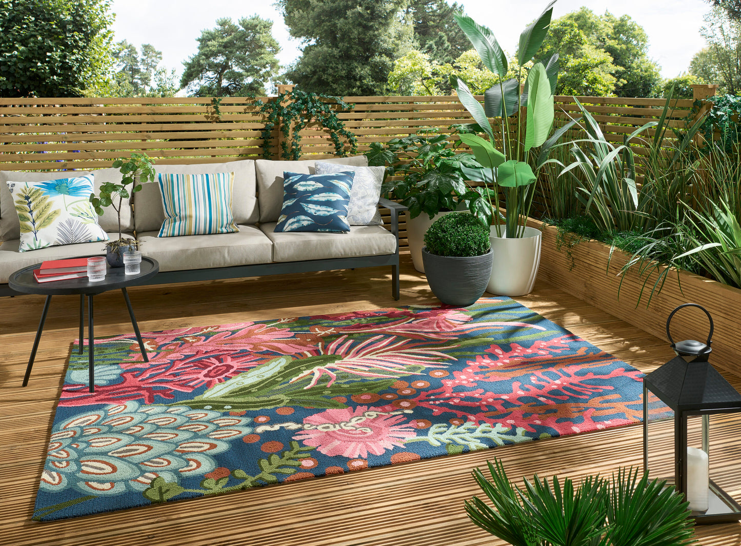 AB-202: Indoor / outdoor carpet