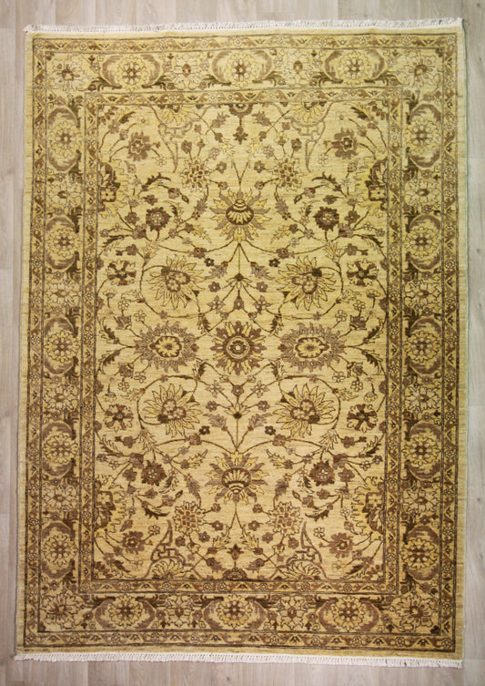 Chobi wool rug - hand knotted
