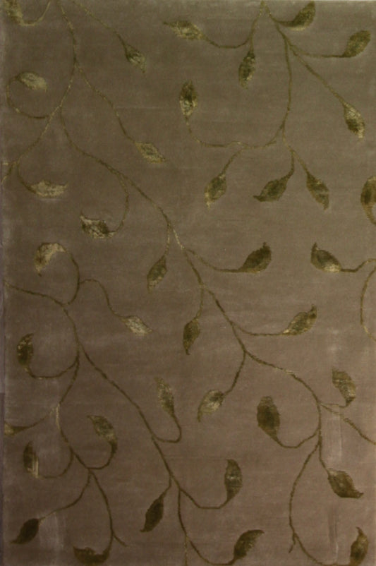 C-7049: Wool & silk rug - hand knotted