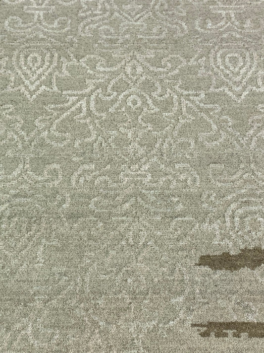 Contemporary rug in wool and bamboo