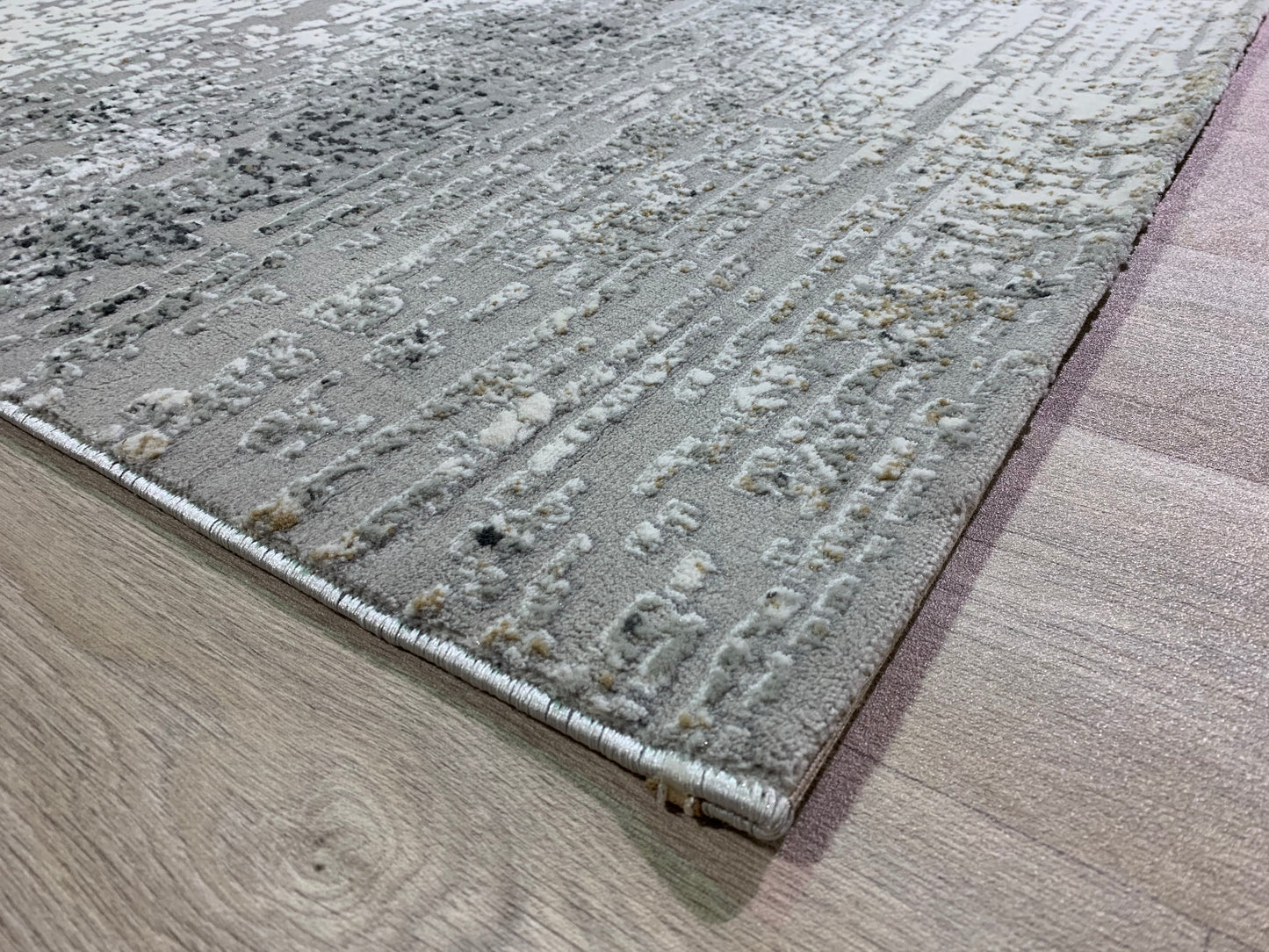 SP-201: Synthetic fiber rug