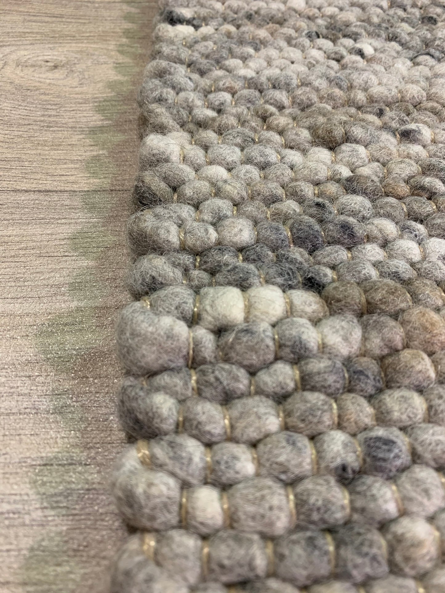 Salsa: High-End Wool Rug - Hand Knotted