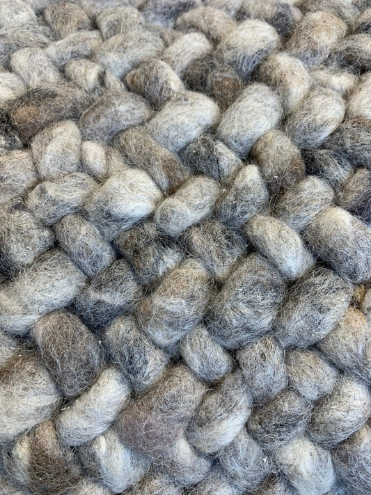 Hand-knotted wool pouf - 45 colors / 3 sizes available